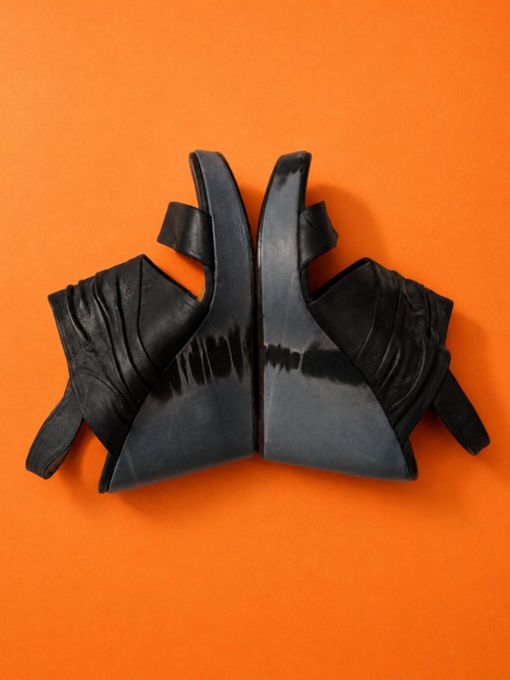 Anthropologie Coclico Y2K Grunge Shibori Leather Wedge Sandals Made in Spain